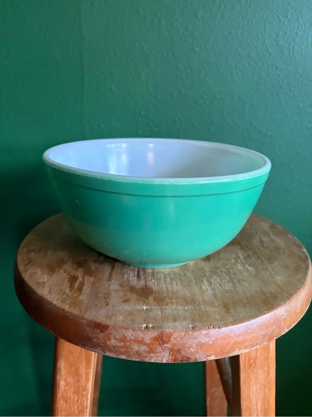 Vintage Pyrex 403 Nesting Bowl in Primary Green